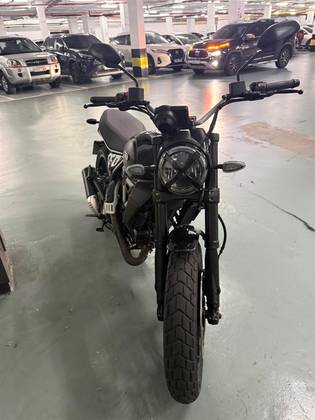 DUCATI SCRAMBLER ICON 